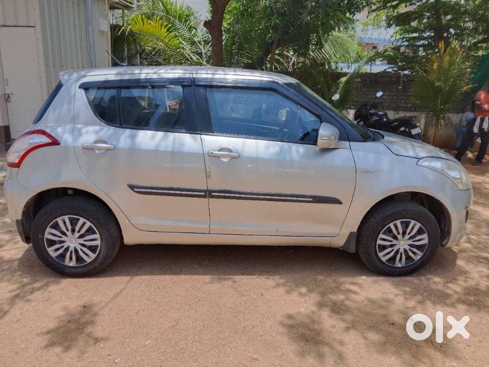 Maruti Suzuki Swift Vxi 1.2 Abs Bs-iv, 2015, Petrol