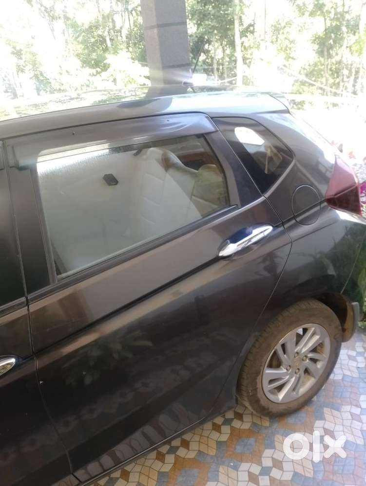 Honda Jazz 2019 Petrol 76500 Km Driven