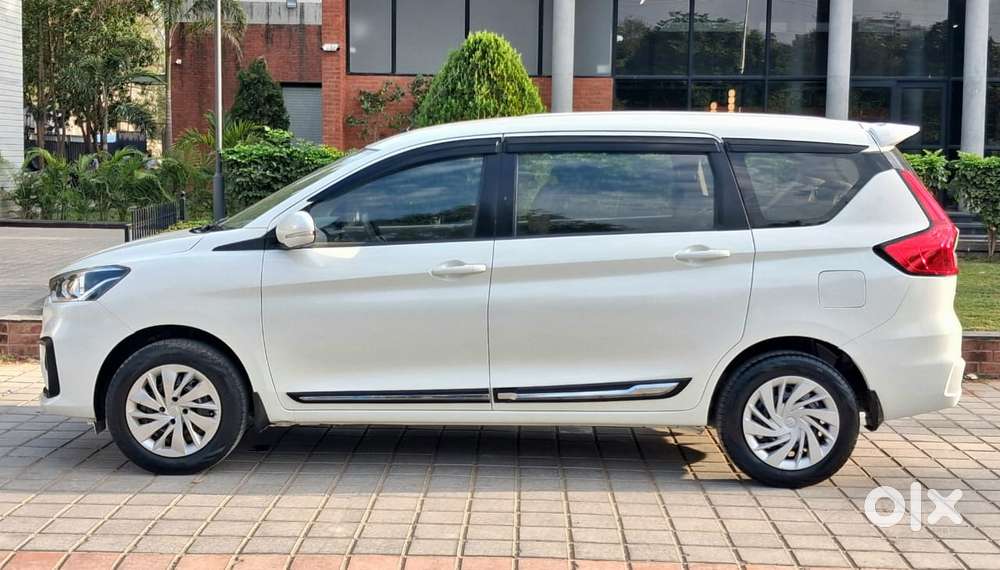 Maruti Suzuki Ertiga 2022-2023 Vxi Cng, 2023, Cng & Hybrids