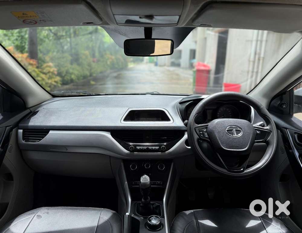 Tata Nexon 1.5 Revotorq Xm (s), 2018, Diesel