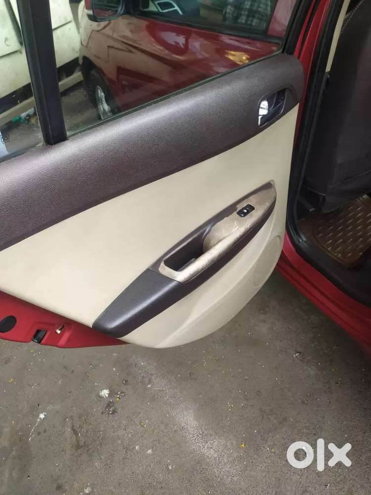 Hyundai I20 2010
Valid 2031 Parking  In Thane Khare Gaon Datta Wadi
