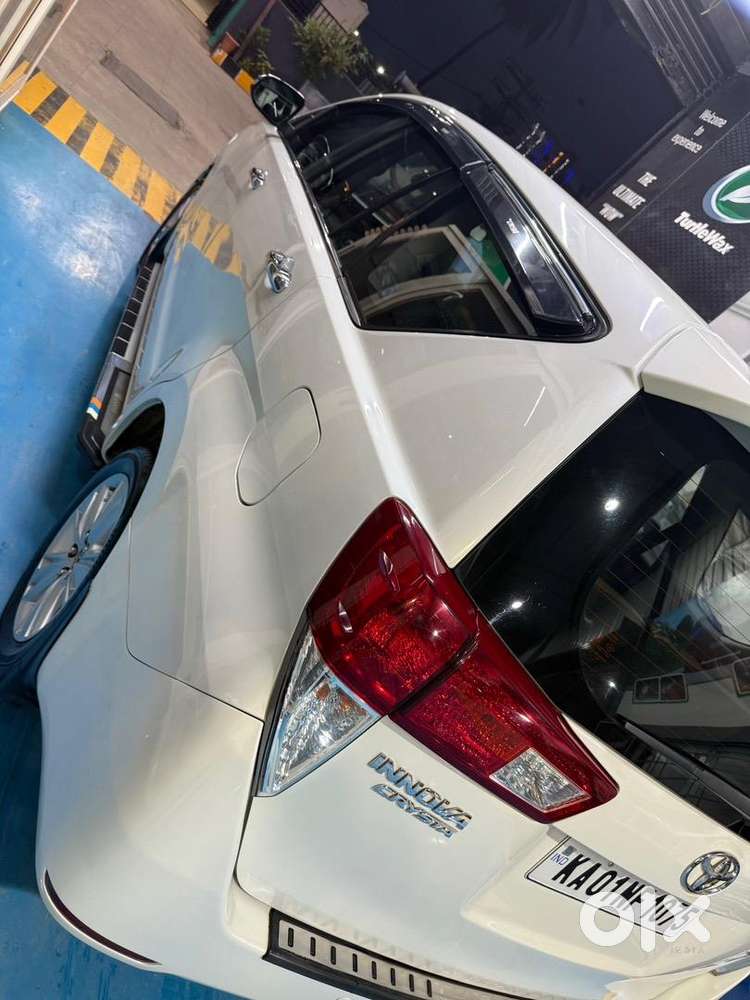 Toyota Innova Crysta 2016 Petrol Good Condition