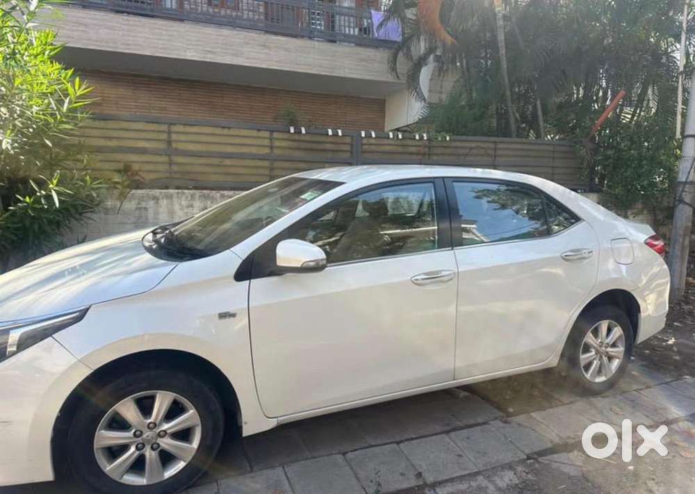 Toyota Petrol Car 2016