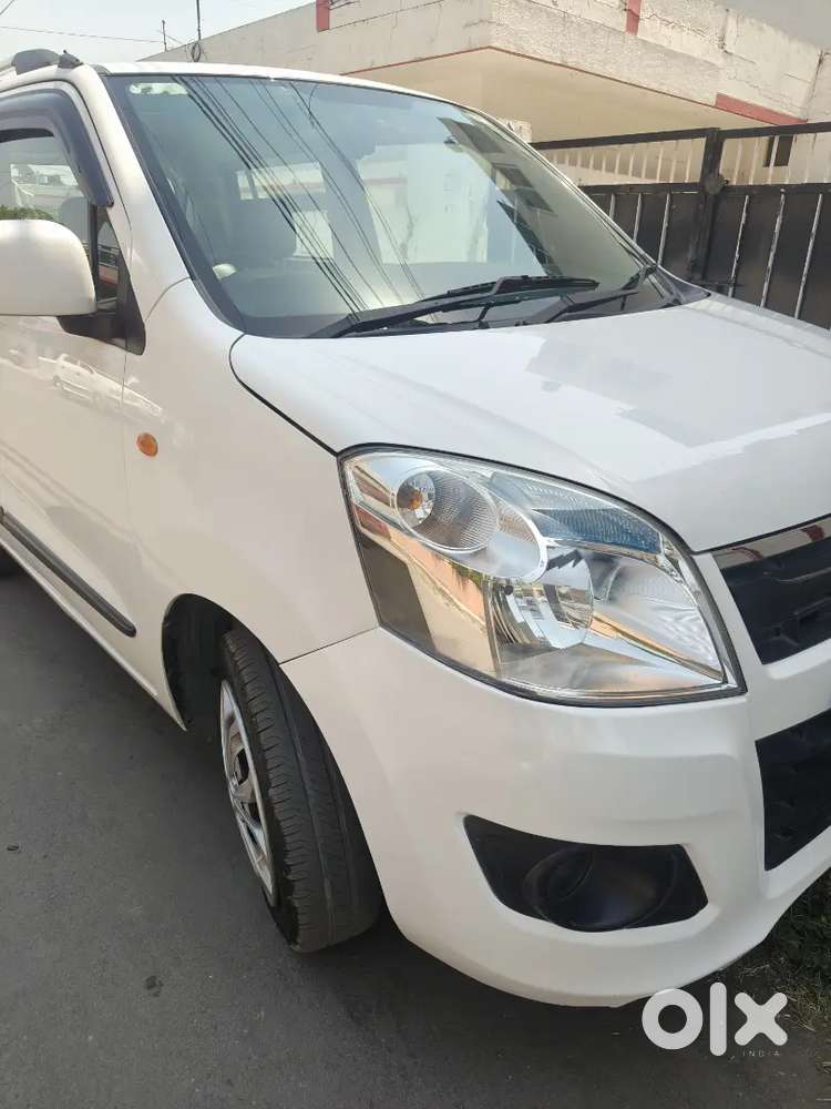 Maruti Suzuki Wagon R  Vxi Top Model 2014 Petrol 46000 Km Driven