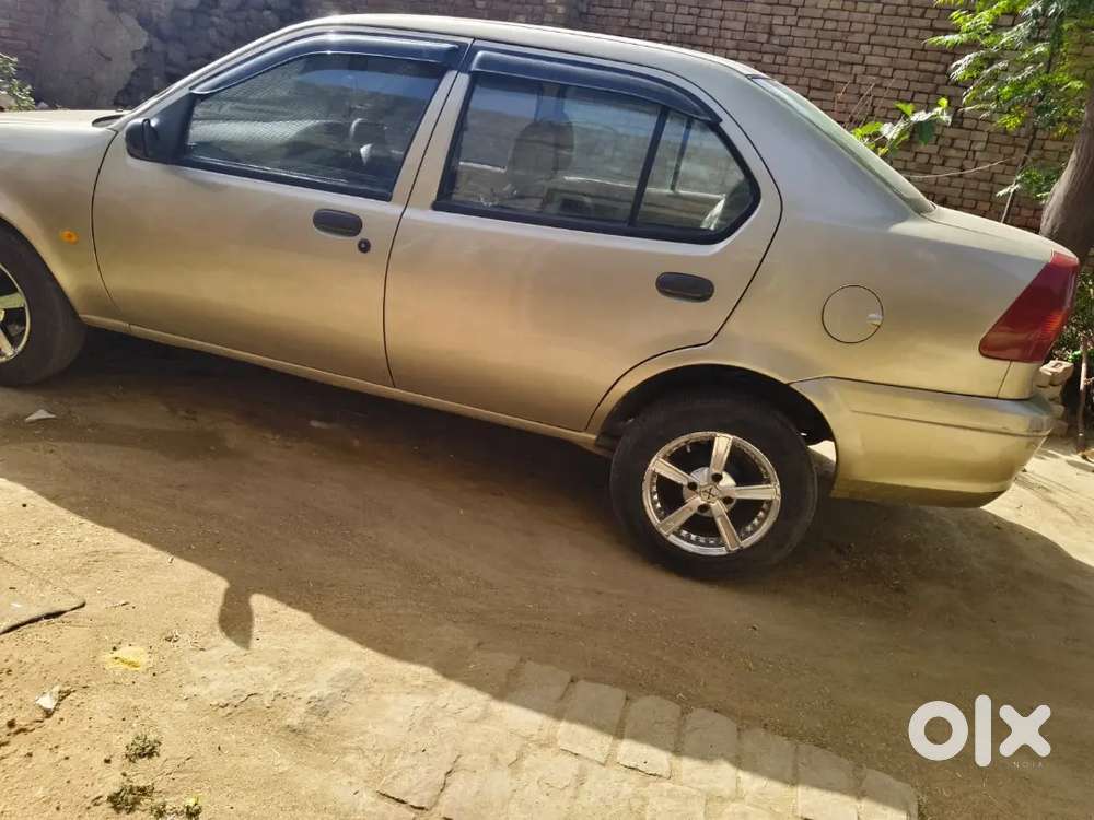 Ford Ikon 2009