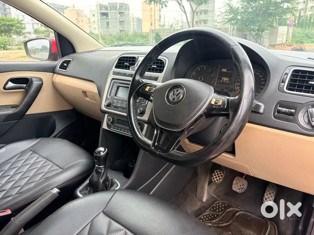Volkswagen Polo Petrol Highline 1.2L, 2015, Petrol