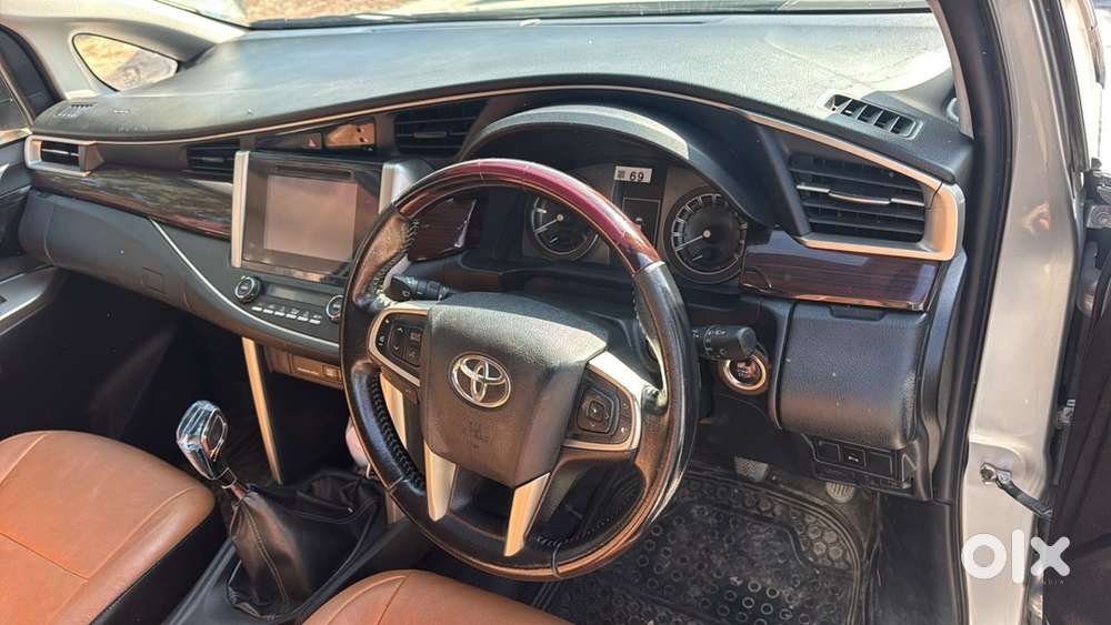 Toyota Innova Crysta 2017 119000 Km Driven