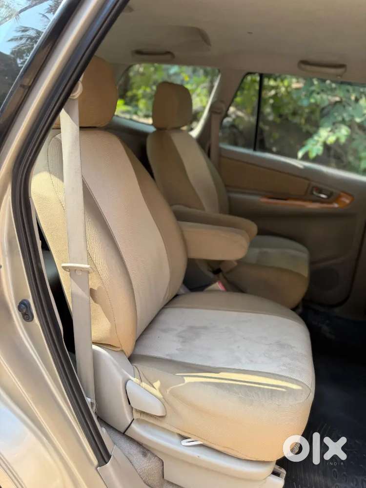 Toyota Innova Vx 7 2011