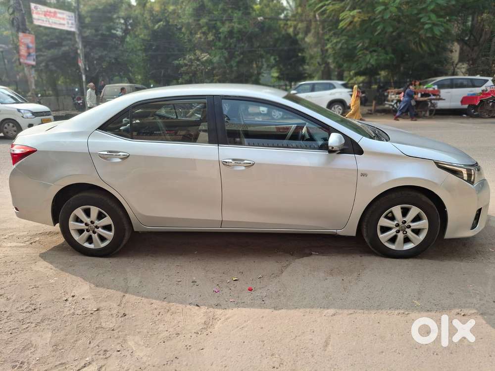 Toyota Corolla Altis G Hv At, 2014, Petrol