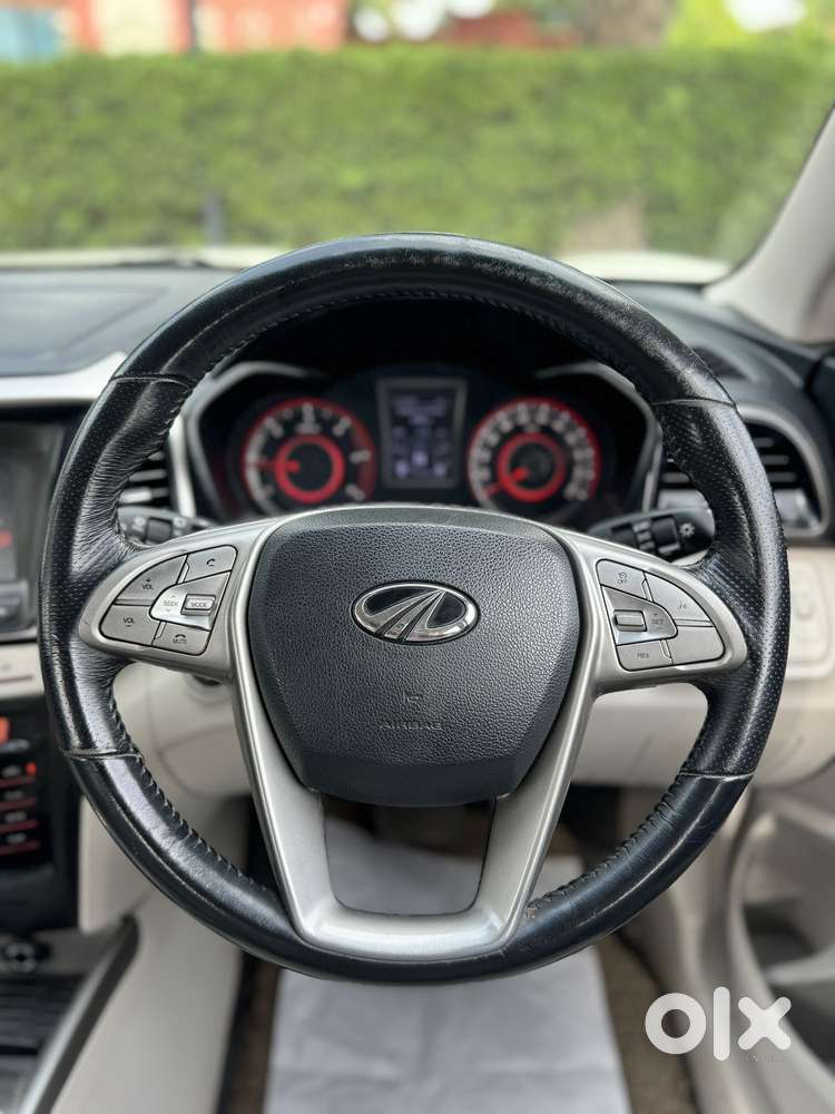 Mahindra Xuv300 W8 (o) 1.5 Diesel Amt, 2021, Diesel