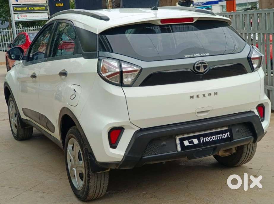 Tata Nexon 1.2 Revotron Xm (s), 2020, Petrol