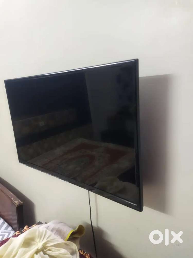T v if 25 nch good working