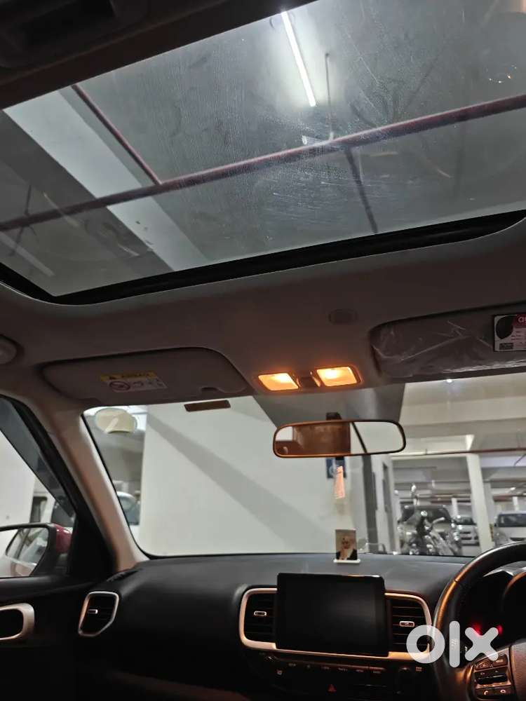 Hyundai Venue Diesel, Teacher's Car, Single Handedly Driven