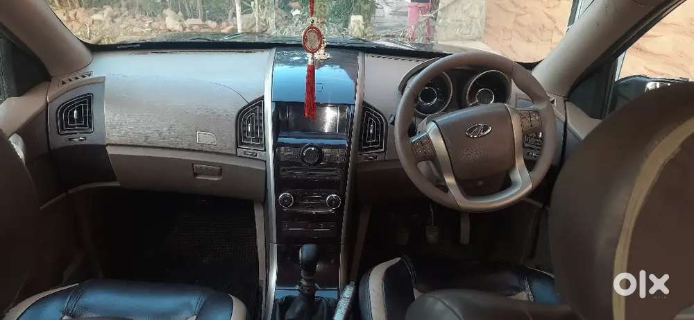 Mahindra Xuv500 2015 Diesel 93500 Km Driven