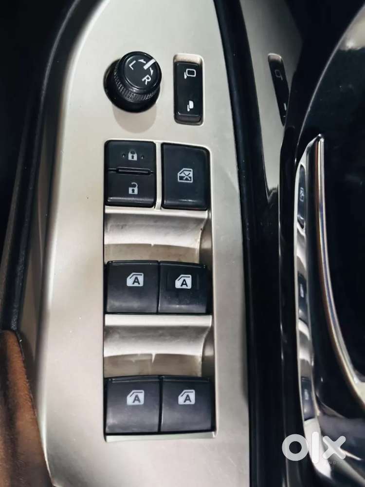 Toyota Innova Crysta [2020-ongoing] 2.4 Zx At 7 Str, 2020, Diesel