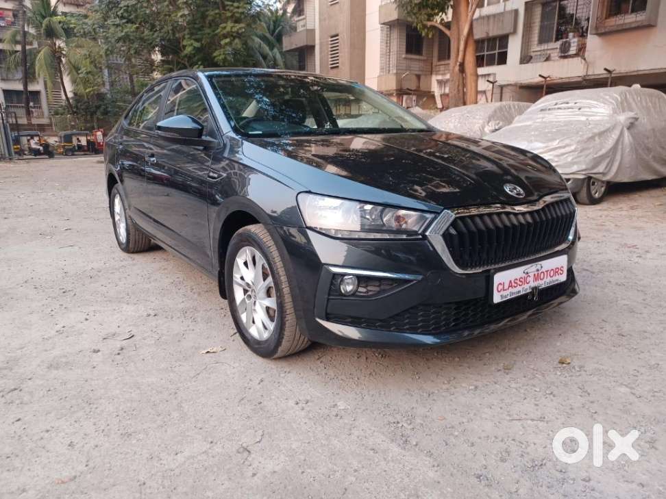 Skoda Slavia Ambition 1.0l Tsi At, 2022, Petrol