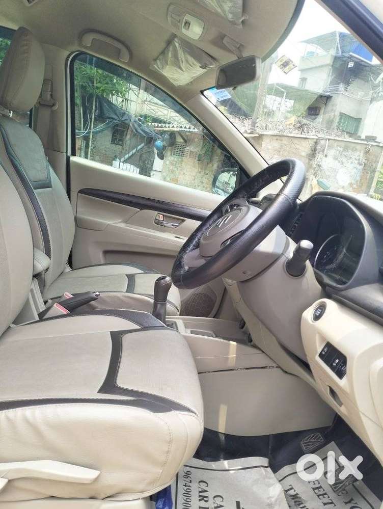 Maruti Suzuki Ertiga 1.5 Zxi Plus Shvs, 2022, Petrol