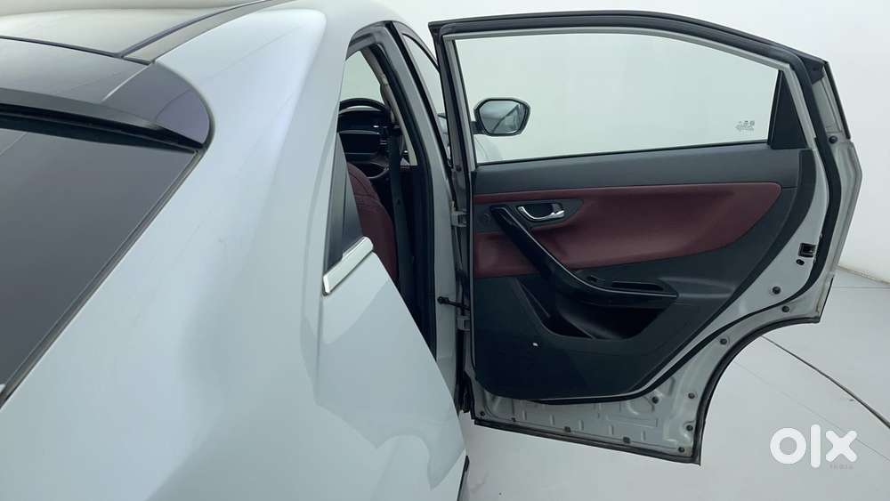 Tata Curvv Accomplished S 1.2 Revotron Petrol 7dca, 2024, Petrol