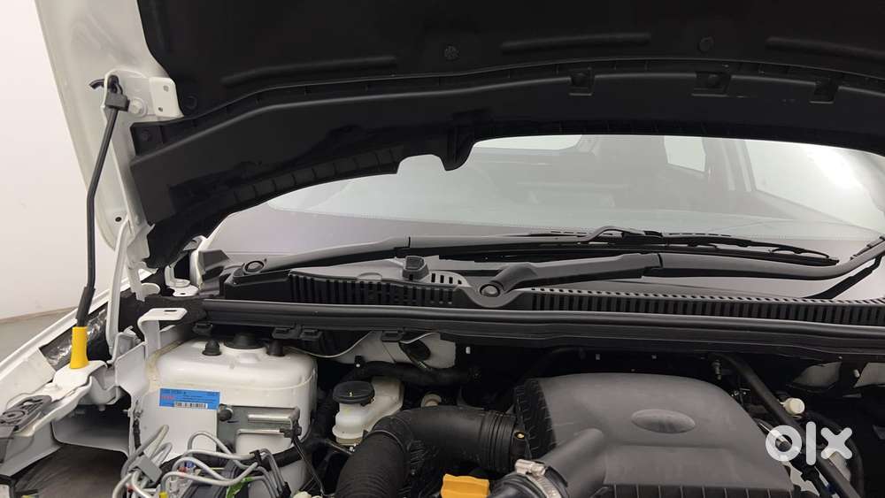 Tata Curvv Creative 1.2 Revotron Petrol 6mt, 2025, Petrol