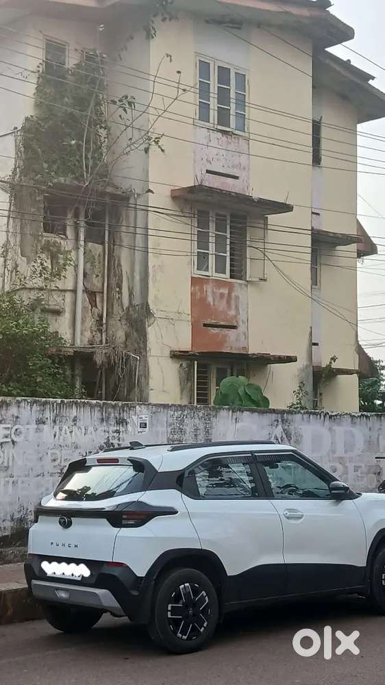 Tata Punch 2026 Petrol Well Maintained