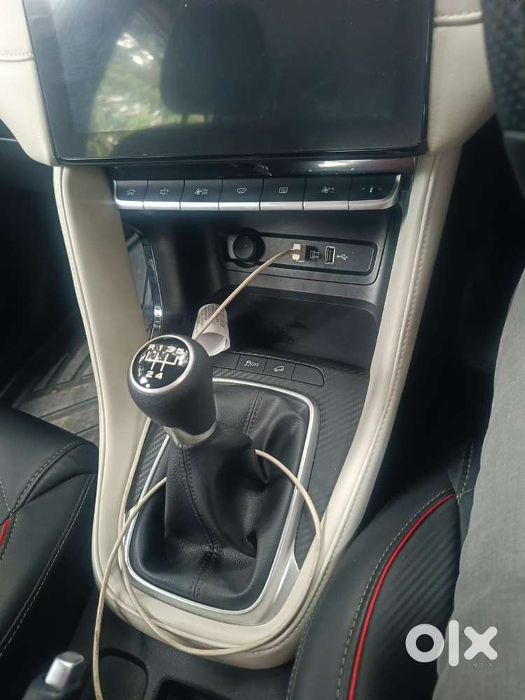 Mg Astor Shine 2024
