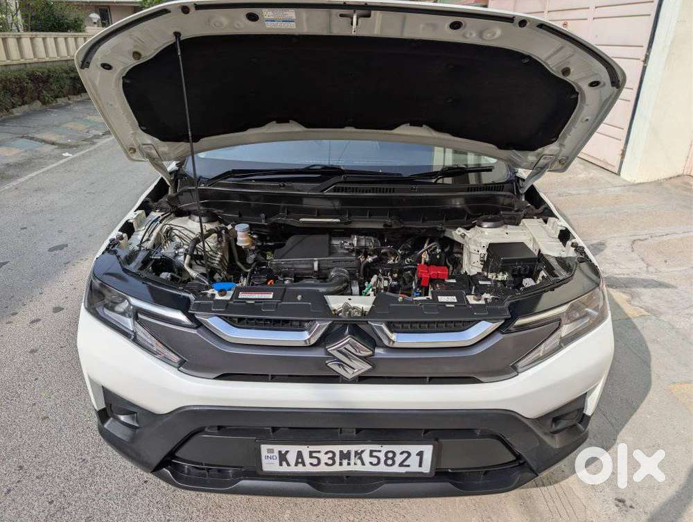 Maruti Suzuki Brezza 1.5 Vxi Smart Hybrid, 2023, Petrol
