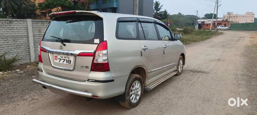 Toyota Innova 2014 Diesel Well Maintained