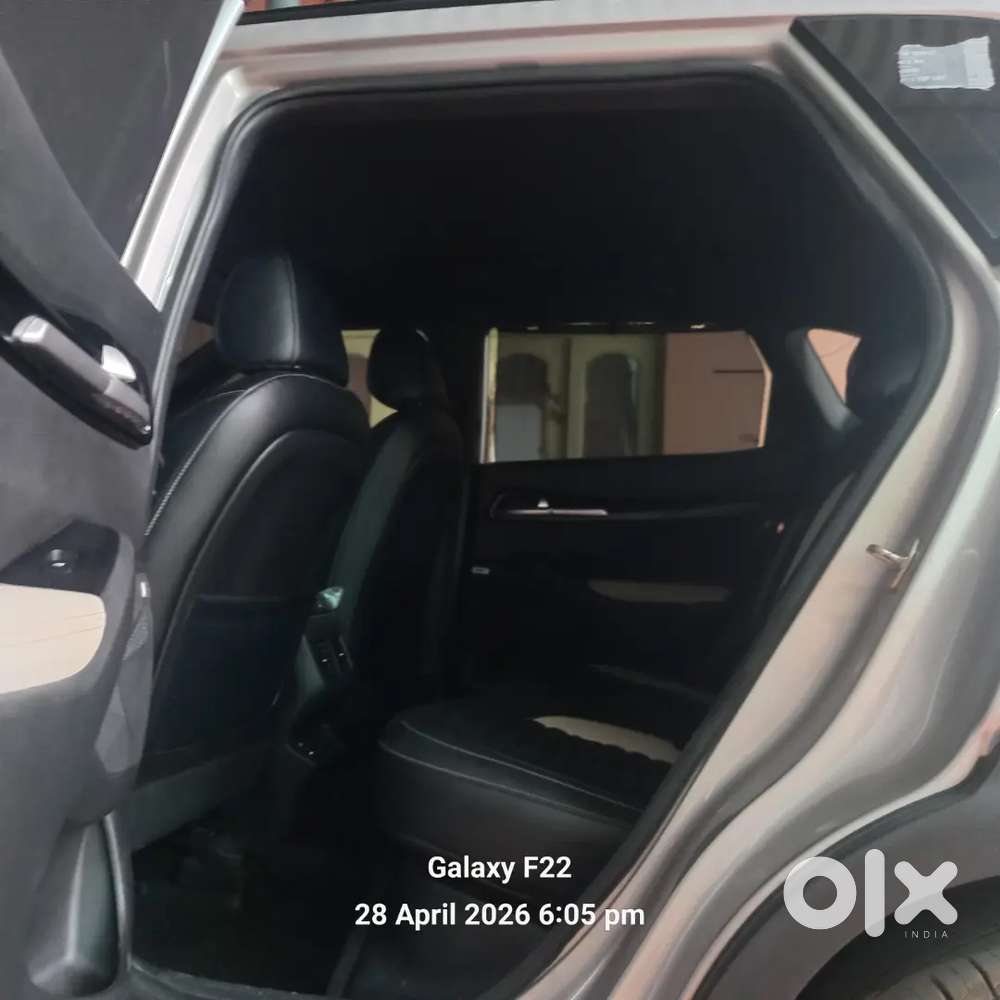 2023 Model. Kya Seltos D1.5 6at Gtx Plus. Sparking Silver.26000kms.