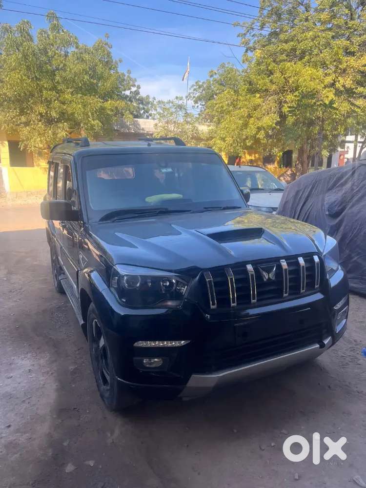 Mahindra Scorpio 2016 Diesel 98506 Km Driven