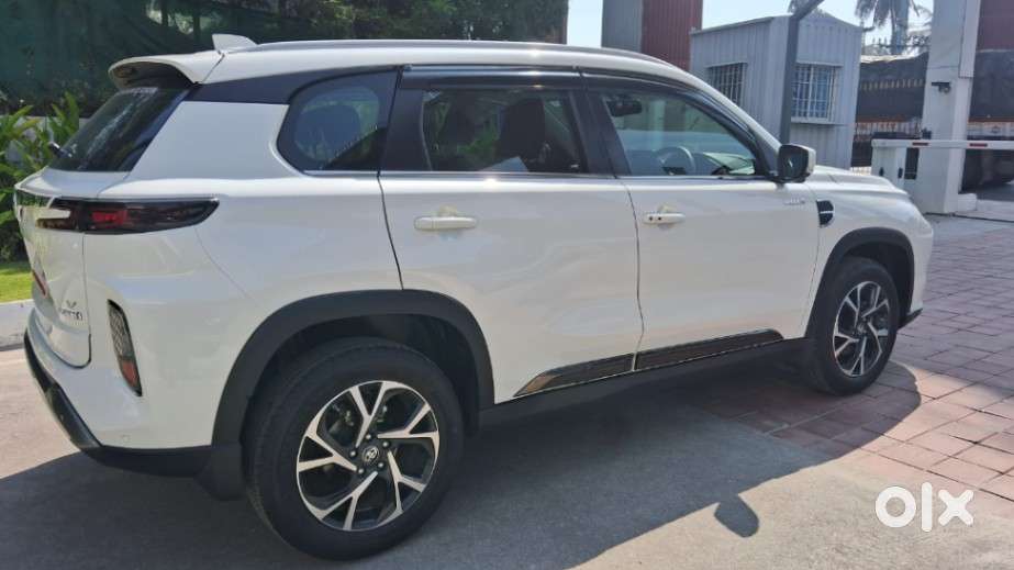 Toyota Urban Cruiser Hyryder 1.5 V Hybrid, 2025, Petrol