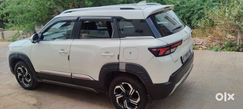 Maruti Suzuki Brezza 1.5 Zxi Plus Smart Hybrid, 2022, Petrol