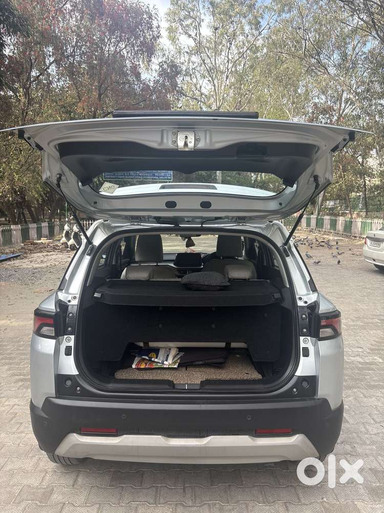 Maruti Suzuki Brezza 1.5 Zxi Cng, 2024, Cng & Hybrids