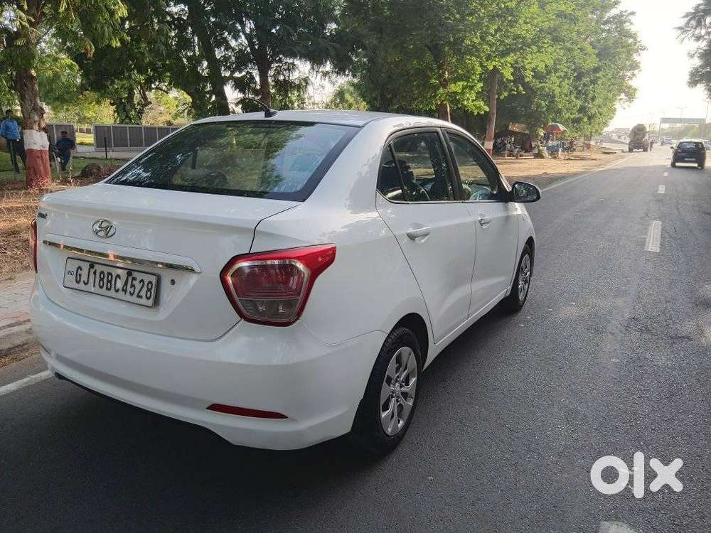 Hyundai Xcent 1.2l Kappa Dual Vtvt 5-speed Manual Base, 2014, Petrol