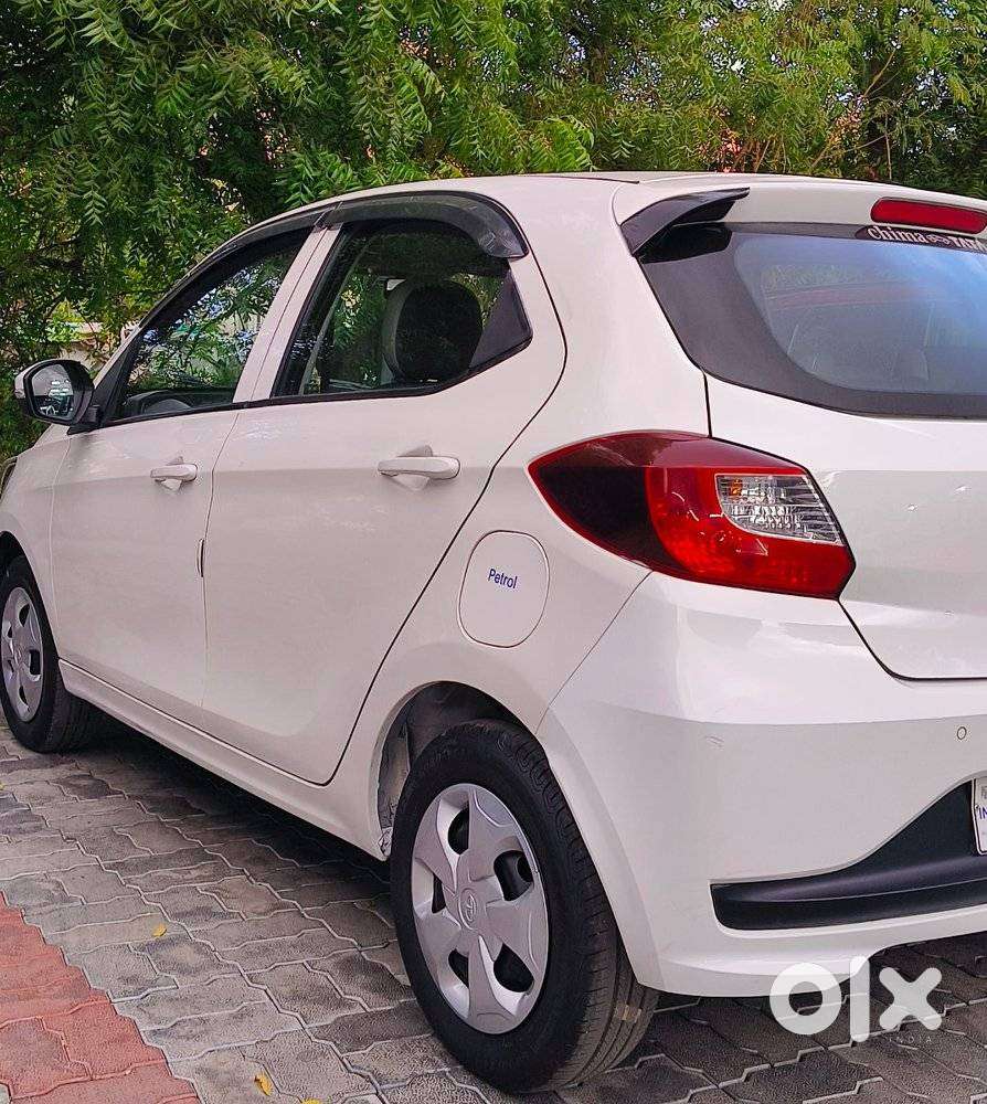Tata Tiago 1.2 Revotron Xt (o), 2020, Petrol
