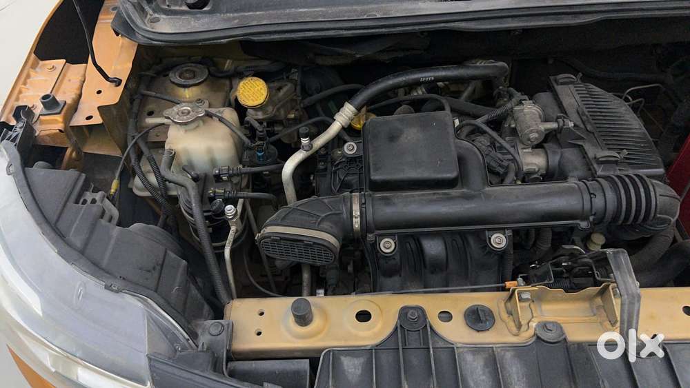 Renault Triber Rxz, 2019, Petrol