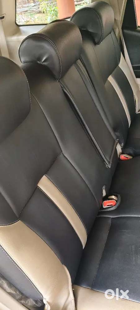 Xuv500w10, Sunroofmodel.two Keys,