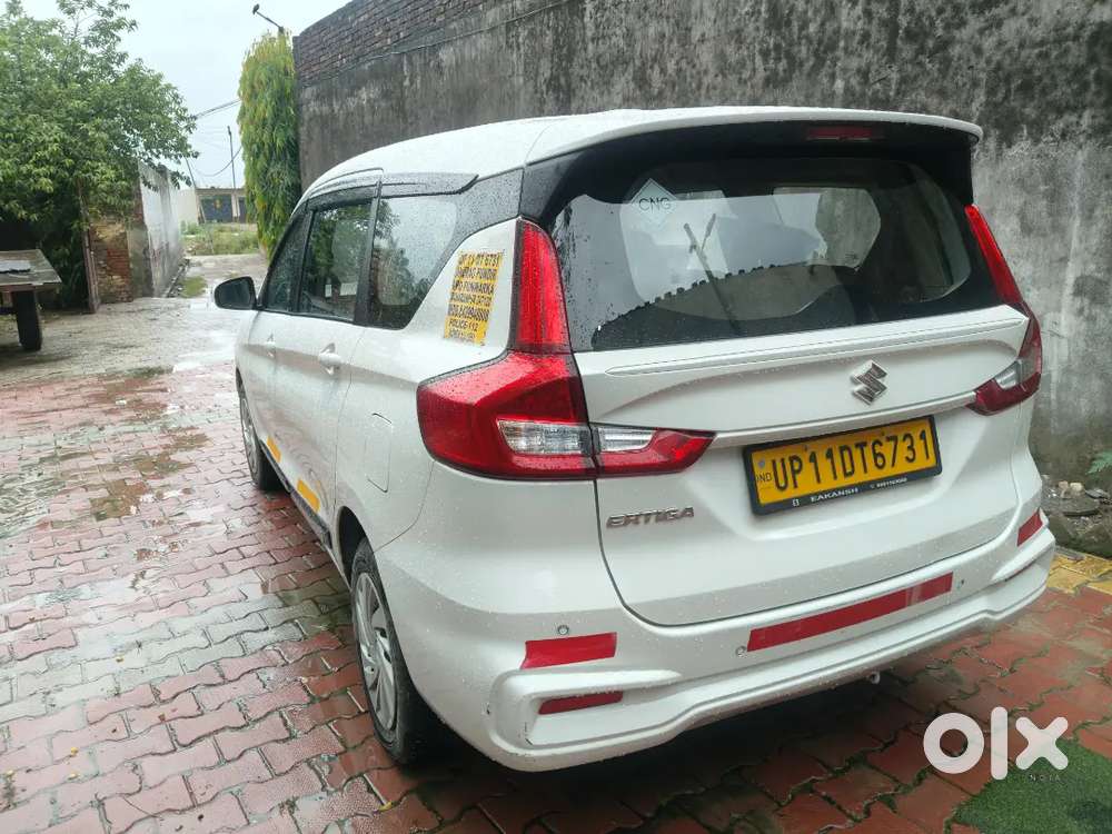 Maruti Suzuki Ertiga Vxi Cng 2025