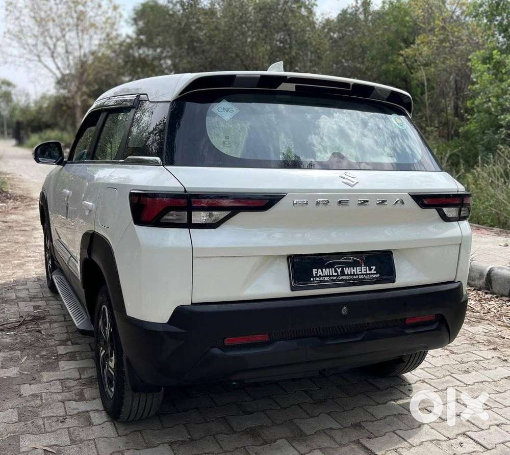 Maruti Suzuki Brezza 1.5 Lxi Cng, 2024, Cng & Hybrids