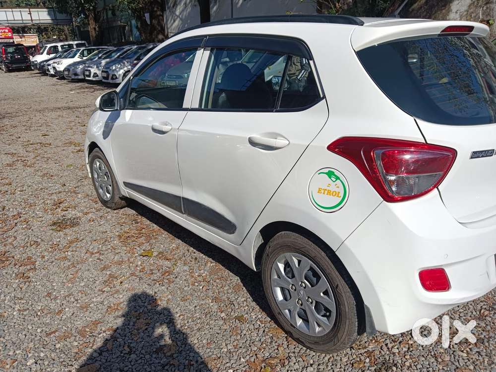 Hyundai Grand I10 2013-2016 Sportz, 2016, Petrol