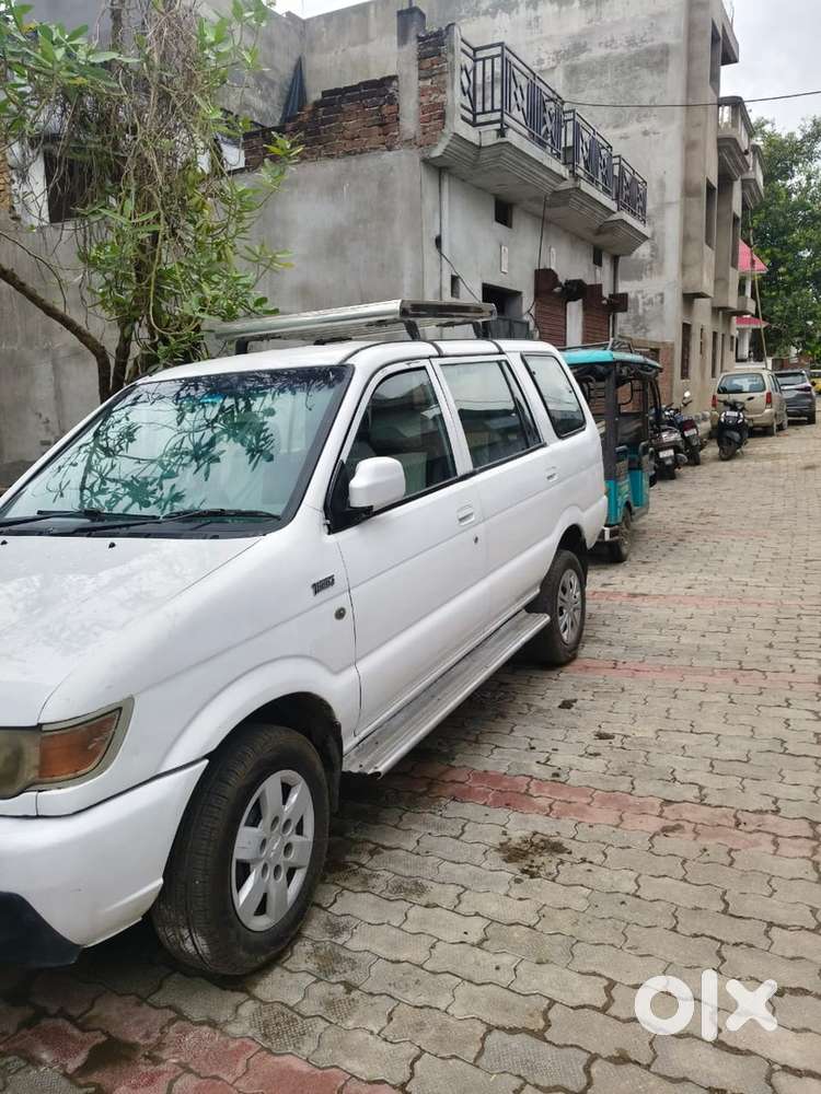 Chevrolet Tavera Neo 2016