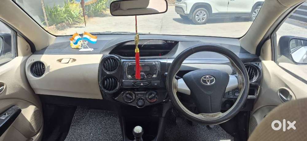 Toyota Etios Liva 1.4 Vxd Dual Tone, 2017, Diesel