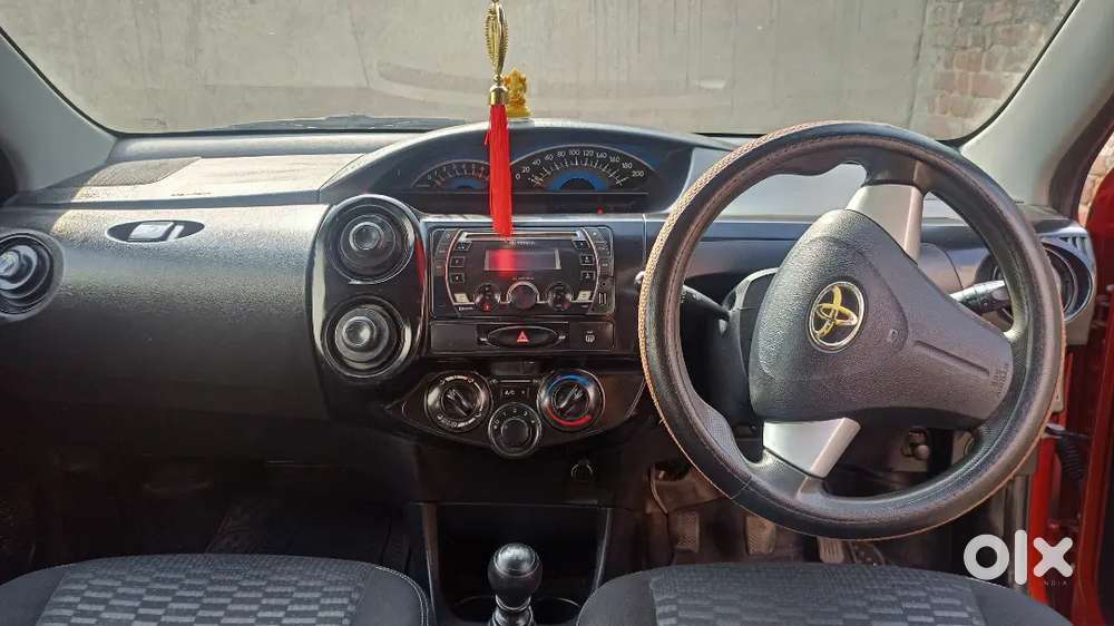 Toyota Etios Cross 2016