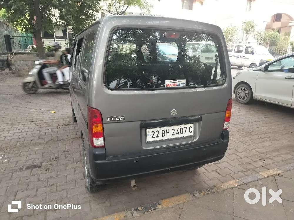 Maruti Suzuki Eeco 2022 Cng & Hybrids 68427 Km Driven