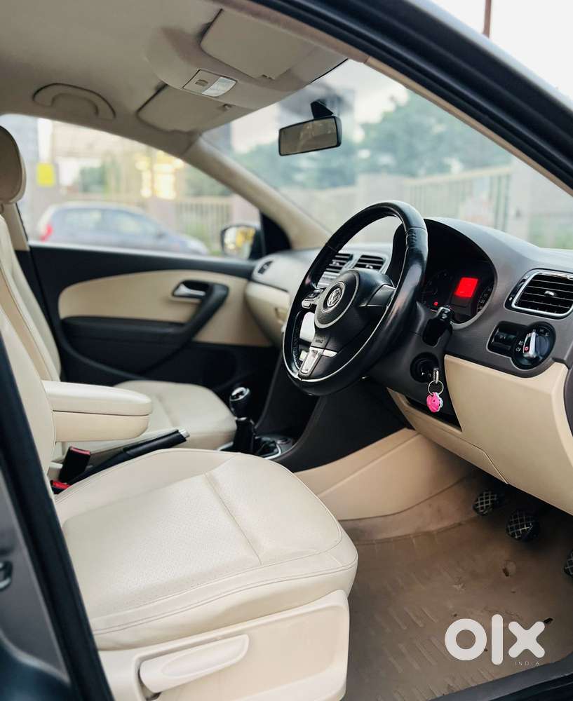 Volkswagen Vento 2010-2013 Petrol Highline, 2013, Petrol