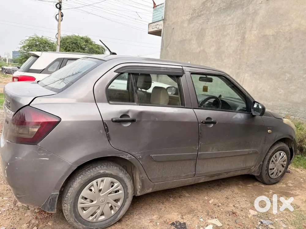 Maruti Suzuki Dzire 1.2 Lxi 2012