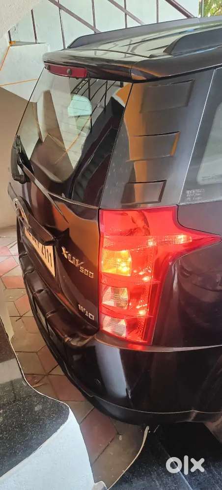 Mahindra Xuv500 2.2 W10 2017
