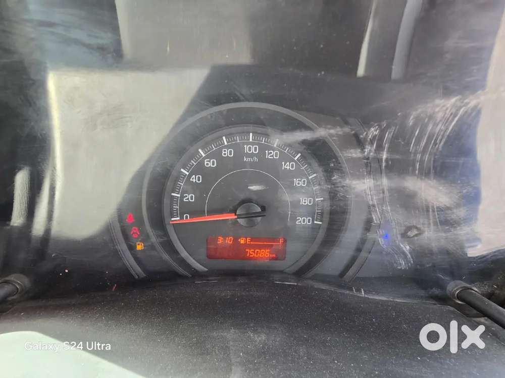 Maruti Suzuki Swift 2021 Petrol 75086 Km Driven