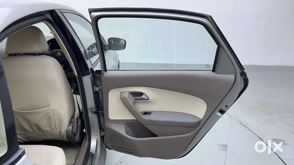 Skoda Rapid 1.6 Mpi Elegance, 2014, Petrol