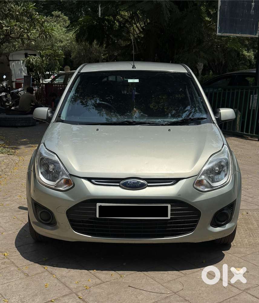 Ford Figo Petrol Zxi, 2013, Petrol