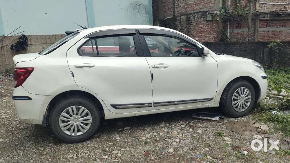 Maruti Suzuki Dzire 2021 Petrol 70000 Km Driven